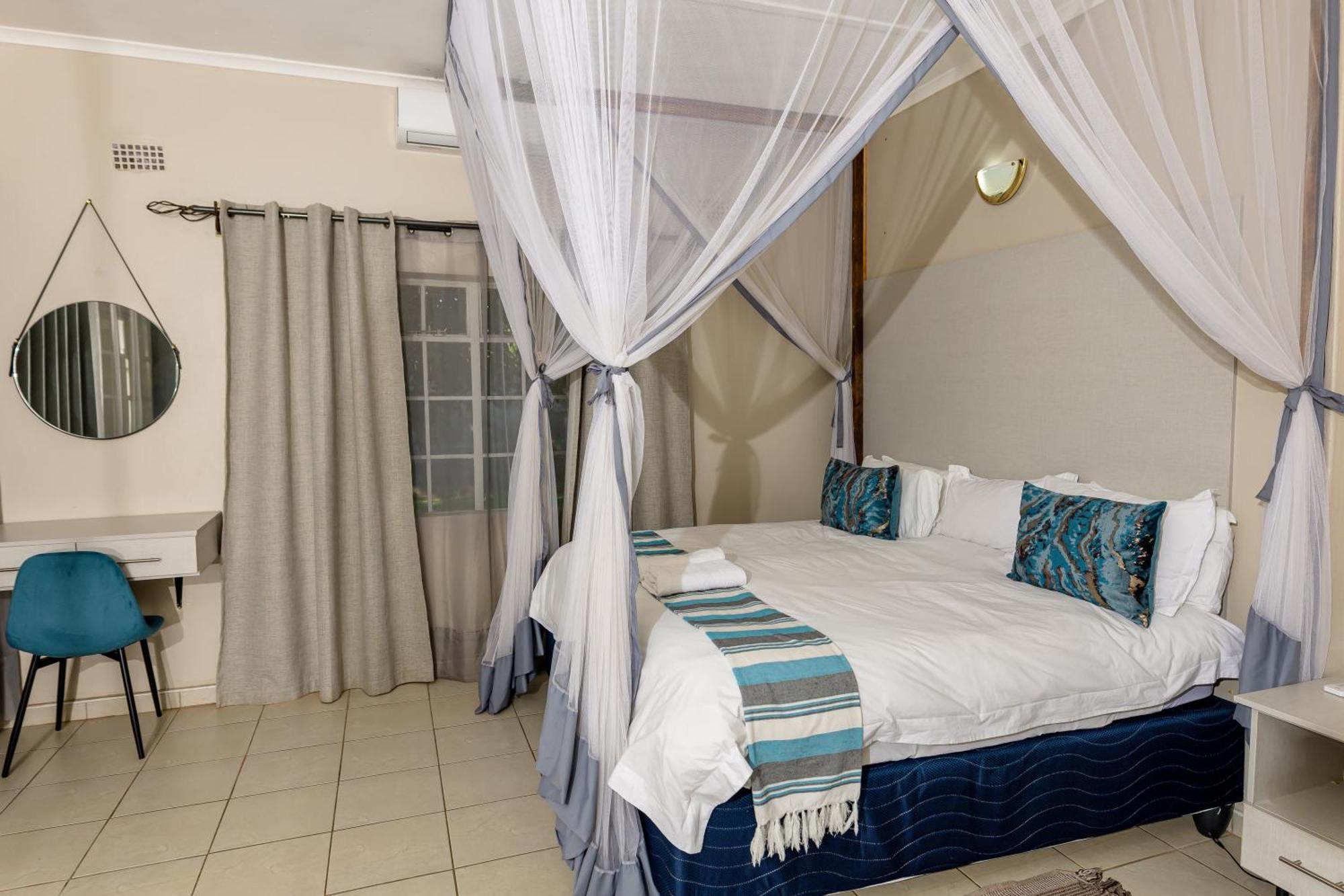 Hungwe House Villa Victoria Falls Exterior photo